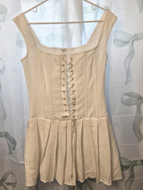 NWOT Dreamy White Lace-Up Corset Mini Dress - Floral Jacquard Size Large - Picture 2 of 5